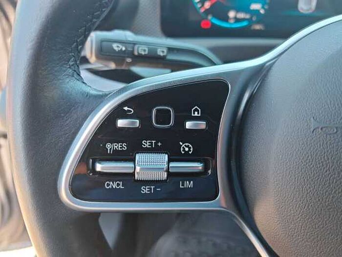 Mercedes-Benz A 180 Edition 19 LED+NAVI+SHZ+RFK+Digital Kombi