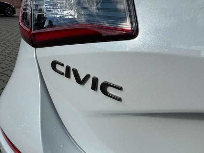 Honda Civic e:HEV Advance Black-Emblem Einstiegsbel.