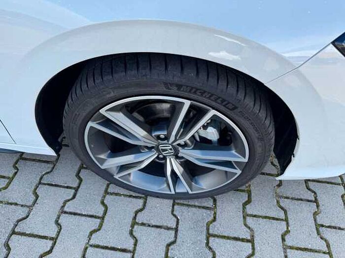 Honda Civic e:HEV Advance Black-Emblem Einstiegsbel.